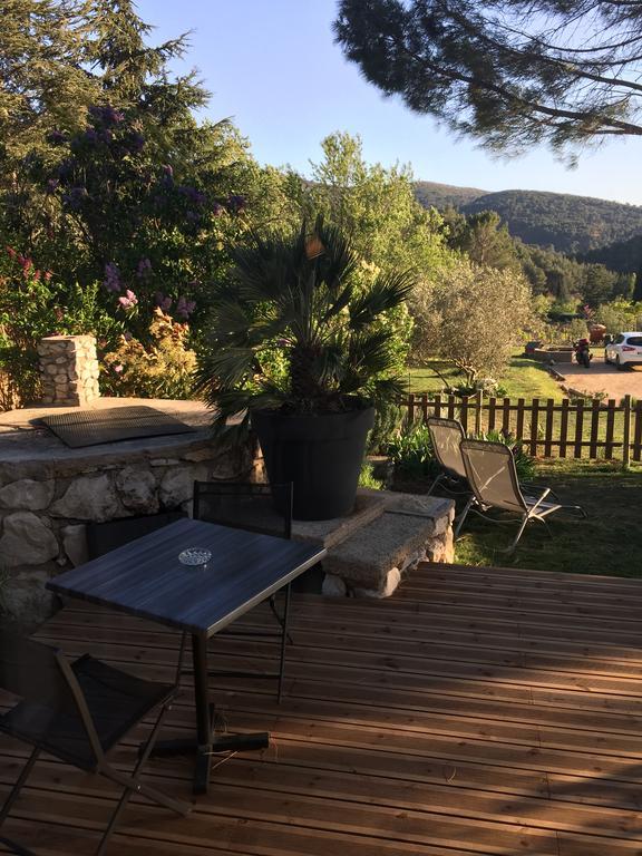 Au Havre De Paix Sainte Victoire Vauvenargues Hotell Eksteriør bilde